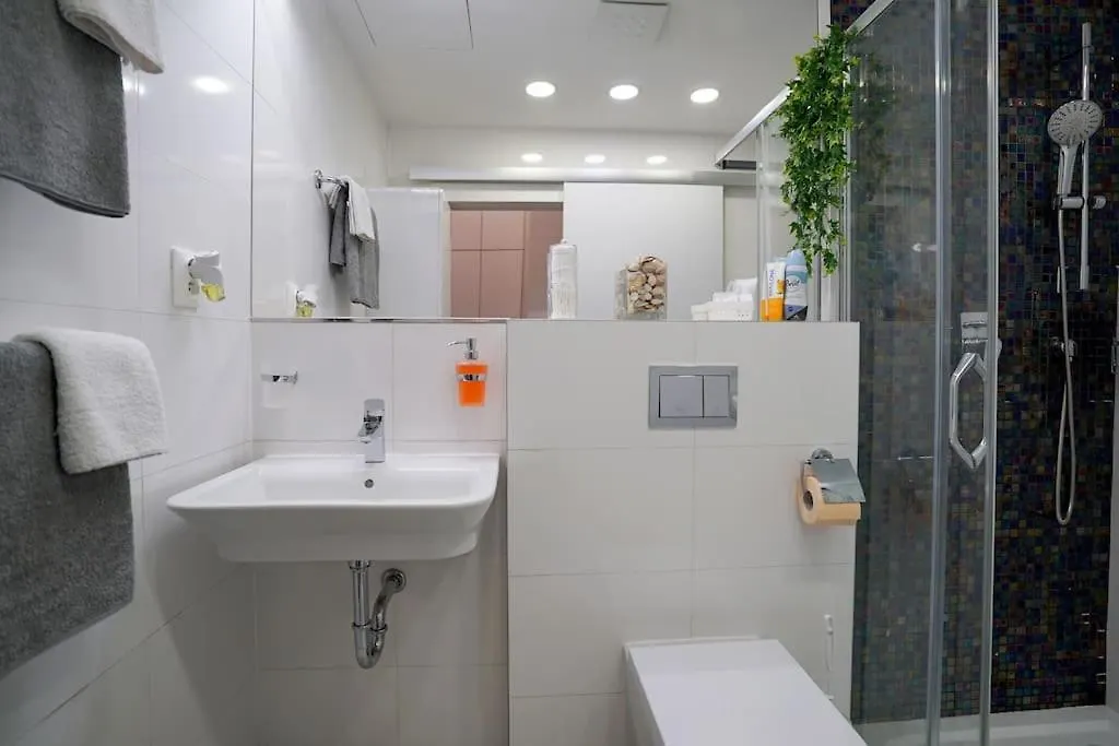 Cozy Apartment With Garage Prága Csehország
