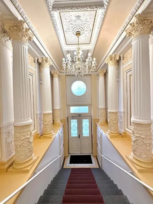 Cozy Apartment With Garage Prága